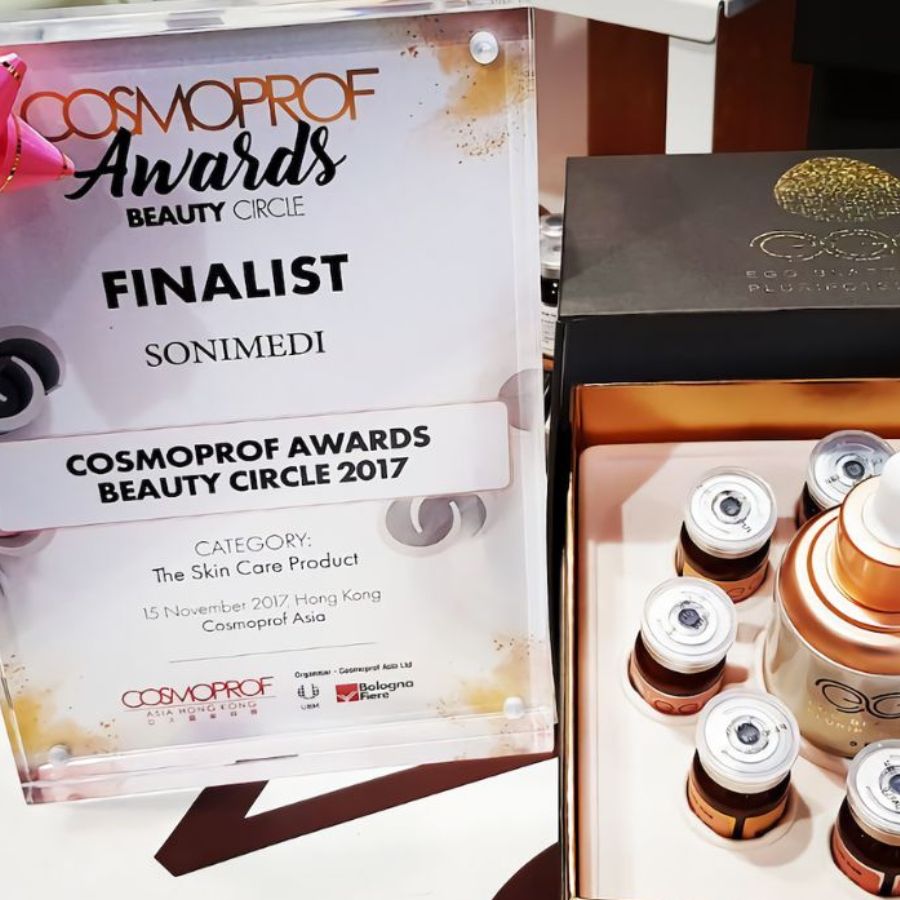 COSMOPROF受賞